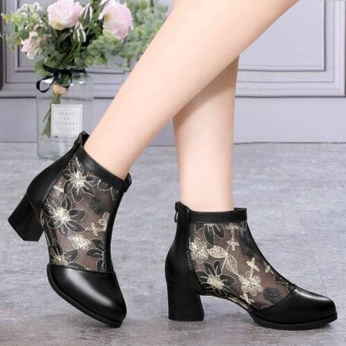 2021 NEW Mesh Sandals Boots Women Mesh Ankle Boot for Summer Mid Heel Ponited Toe Shoes Hollow Out Back White Zip Black Sexy