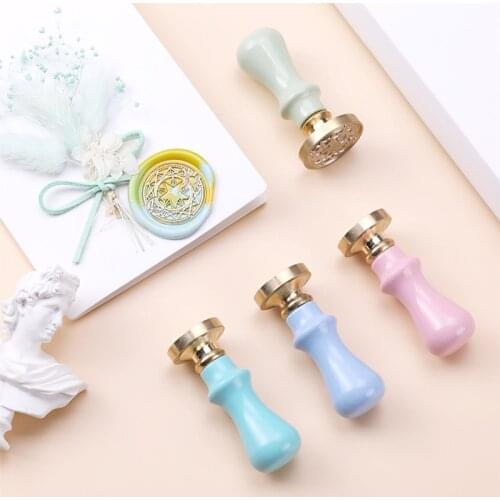 1Pc Wood Handle Wax Seal Stamp Accessories Portable Mini Diy Seal Tool Retro Macaron Color Just grip Post Gifts Decorative
