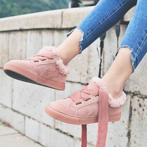 2019 Lace-up Flats Shoes Low Top Winter Sneakers Fashion Woman Sneakers 3 Colors Casual Vulcanize Shoes