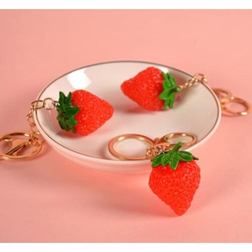 ZOCDOU 1 Piece PVC Simulation Fruit Strawberry Keychain Small Statue Little Figurine Crafts Figure Ornament Miniatures