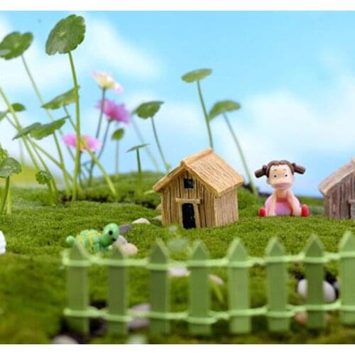 1PCS Mini Wooden House Simulation Model Moss Terrarium Dollhouse Decor Resin