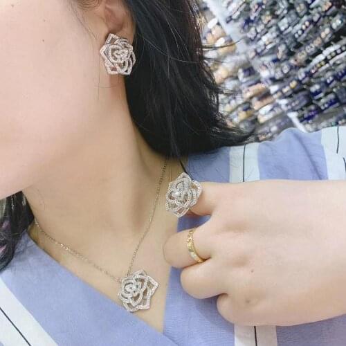 Elegant Hollowing Rose Pendant Bridal Jewelry Sets Dubai Cubic Zircon CZ Wedding Necklace Earrings Ring Sets For Women D0874