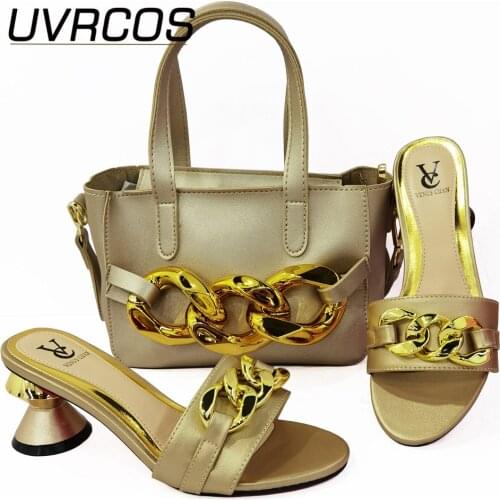 Nigerian Hot Selling 2021 Italian Design Golden Color Elegant Party Women Shoes and Bag Set With Special Flower Style Decoration
