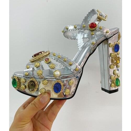 Luxury Crystal Pearl Embellished Platform Sandals Silver Flower Dec Ankle Strap Party Heels Bride Chunky Pumps Sandals