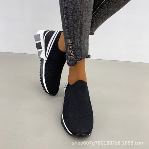 Flying Woven Women 's Shoes round Toe Letter Sneakers Women 's Flat Large Size Casual Shoes