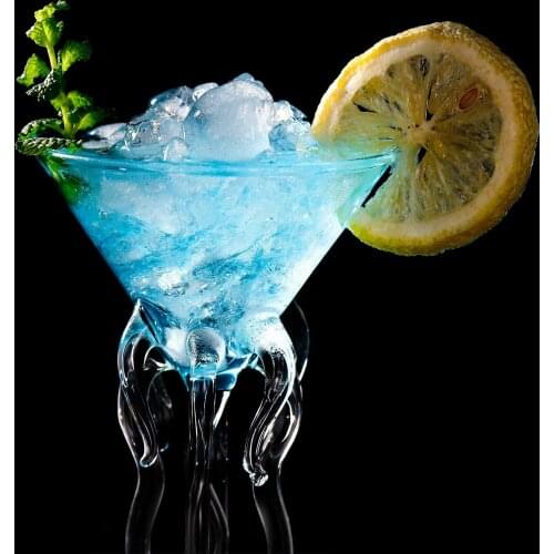 GENNISSY Octopus Cocktail Glass Set of 2,Transparent Martini Glass Creative Jellyfish Glass Cup Juice Glass Great for Whiskey
