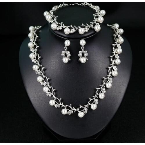 Classic Imitation Pearl necklace Gold-color jewelry set for women Clear Crystal Elegant Party Gift Fashion Costume