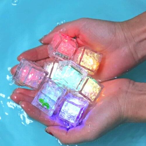 8Pcs Kids Bathing Luminous Ice Cubes Cute Animal Print Colorful LED Light Toys
