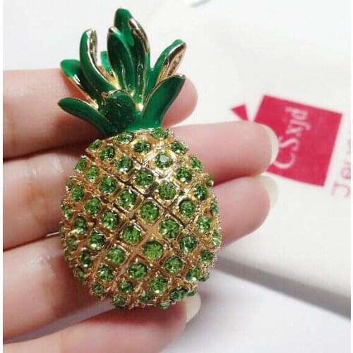 CSxjd Vintage Exquisite Fruit Pineapple Gold color and green Rhinestone Brooch Pin Women jewelry
