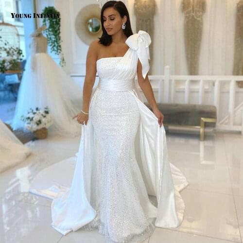 Amazing Mermaid Wedding Dresses 2021 Sleeveless Bridal Gown Backless Strapless Chapel Train Beaded Bow White Plus Size Bride