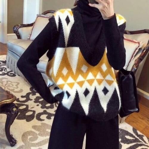 Women Sweater Vest Womens Sweater Vest Autumn and Winter Loose V-neck Sleeveless Knitted Vest Waistcoat