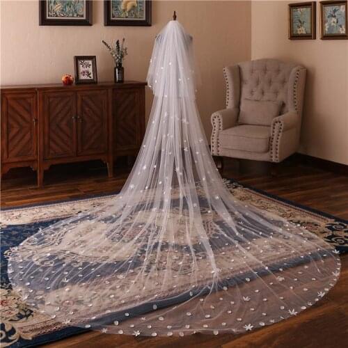 Charming Bridal Veils Ivory 3.5 Meters Long Train Applique Petals Wedding Veils Wedding Veils Bridal Accessories Veils