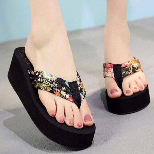 XMISTUO High-end fashion career girl light slope bottom muffin sandals home leisure resort essential flop flops women slippers