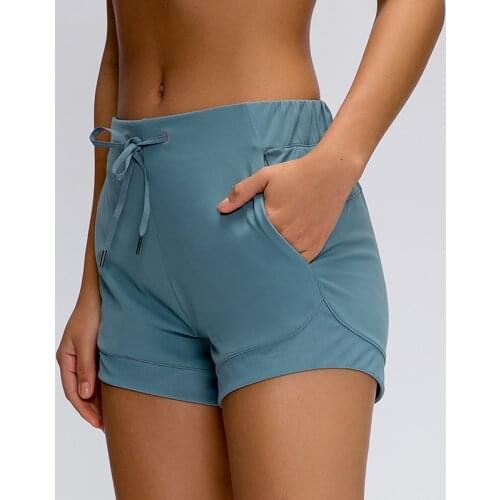 New Skin-friendly Nude Soft Loose Fit Training Gym Sport Shorts Women Waist Drawstring Running Yoga Fitness Workout Shorts