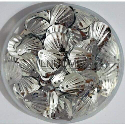 400pcs 18mm Large Shell Sequins Loose PVC Sequins for Crafts Children Sewing DIY Dress Clothing Accessories Silver Confetti