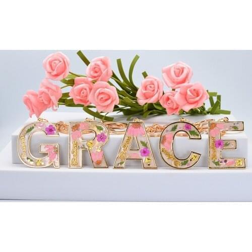 Dried Flower English Letters Pendant Keychains Alloy Key Chains Rings For Women Cute Car Keyring Holder Charm Bag Couple Gifts