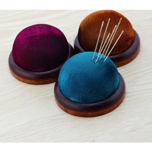 1pcs Wood Bottom Base Needle Pin Cushion Pillow Holder Sewing Craft Stitch Needlework DIY Craft Random Color