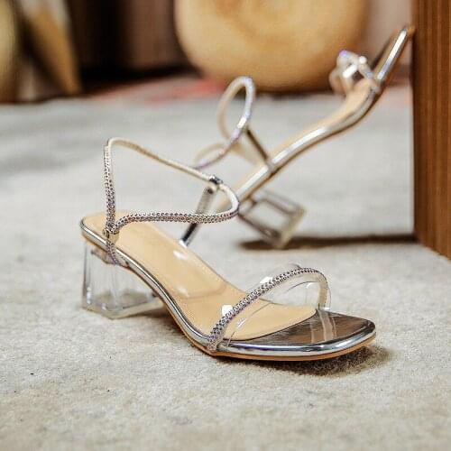 2021 Summer New Style Outer Wear Sandals with Square Toe Womens Crystal Heel Womens Shoes