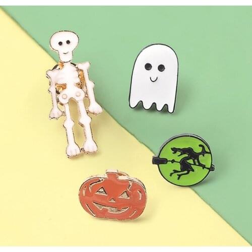 Ghost Enamel Pin Cute Ghost Monster Wreath Baby Badge Brooch Lapel Pin Denim Jean Shirt Bag Cartoon Jewelry Gift
