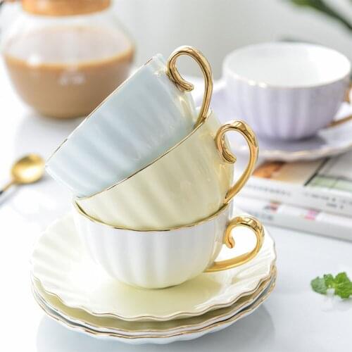 Cute Cups Coffee Ceramic Mugs Set Teaware Espresso Utensils Creative Porcelain Simple Modern Design Saucer Bone China Multicolor