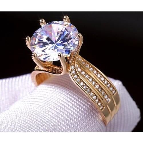Huitan Classic 6 Claw Design Women Wedding Rings Big Round Zirconia Crystal Ring Good Quality Anniversary Gift Statement Jewelry