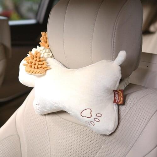 Car headrest Creative cartoon dog car universal neck protector hollow cotton one pair of car headrest
