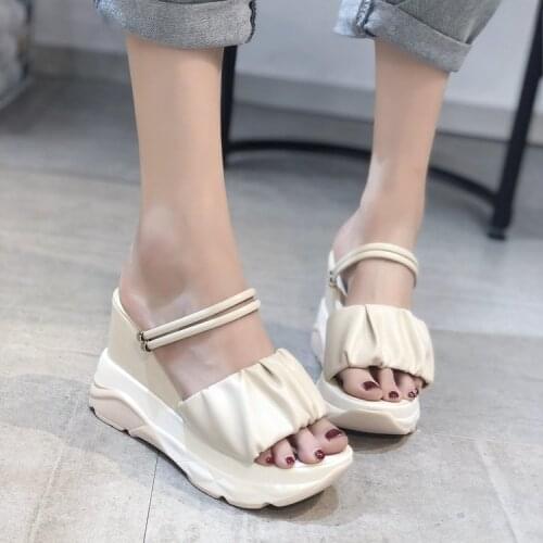 Ladies Large Size Slope Heel Slippers Summer 2021 New Wild Two-wear High-heeled Platform Fashion Net Red Sandals