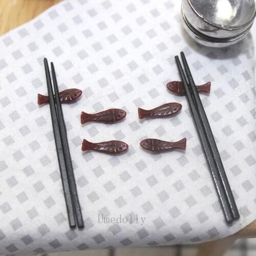 1PCS 1/12 Dollhouse Miniature Chopsticks Model for Pretend Play Doll House Decor Mini Kitchen Cooking Toy Accessories