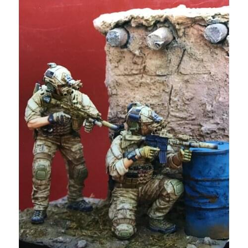 1/16 Scale Unpainted Resin Figure assault 2 figures collection figure