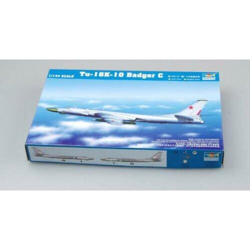 Trumpeter 03908 1/144 Tu-16k-10 Badger-C Bomber Aircraft Carrier Model Kit TH05715-SMT6