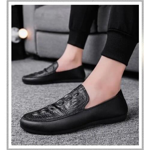 Mens Spring Autumn Casual Shoes Crocodile Pattern Soft Sole Light Mouth Slip On Casual Leather Shoes Light Bean Shoes Lefu Shoe