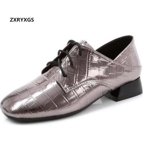 Hot 2020 British Style Top Cowhide Square Toe Shoes Woman New Thick with Low Heel Shoe Large Size Lace-up Patent Leather Shoes