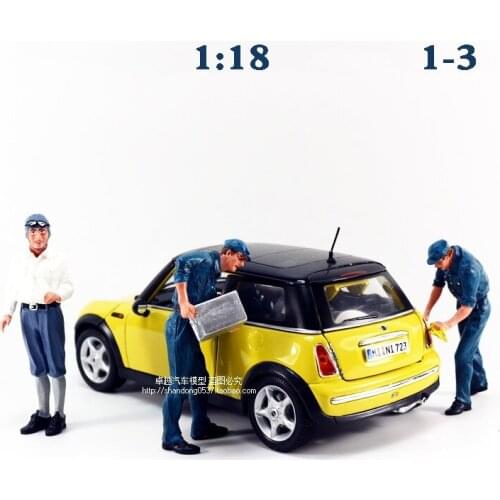 1/18 Scale Resin Die-casting Figure Model Auto Maintenance Worker Car Scene Matching Macro Photography Collecting Toys