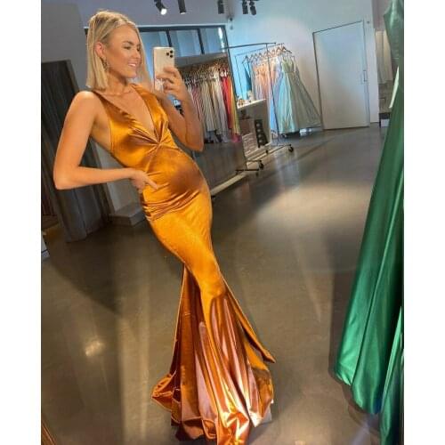 Sexy Long Satin V-Neck Prom Dresses Mermaid Court Train Criss Cross Back Robes De Mariée Party Gown For Women