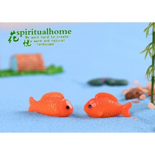 2pcs Large and Small Red Fish Mediterranean Style Resin Decoration Microscape Decor Garden Miniature Figurines