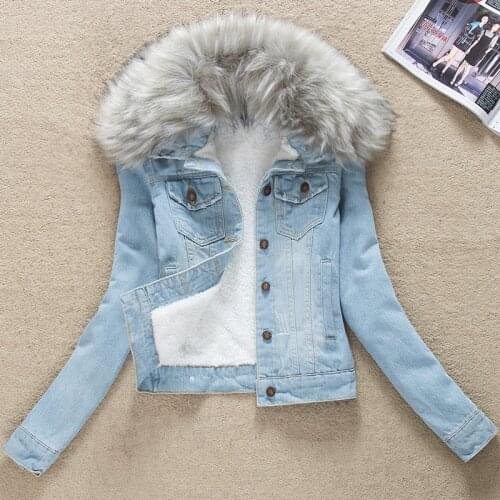 2021 Autumn And Winter New Womens Denim Jacket Plus Velvet Thickened Detachable Hair Collar Denim Cotton Coat Women Clothing