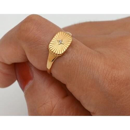 Ladies Tarnish Free Jewelry Stylish Vintage Texture Round Square Geometric 3A Zircon Stone Paved Gold Rings For Women