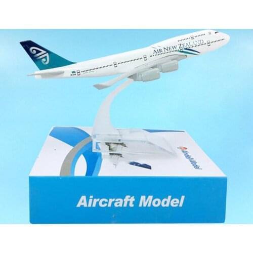 1:400 Scale Boeing B747-400 Model Air New Zealand Airlines Airbus Models Toys Metal Alloy Aircraft Plane Airliner Display Gifts