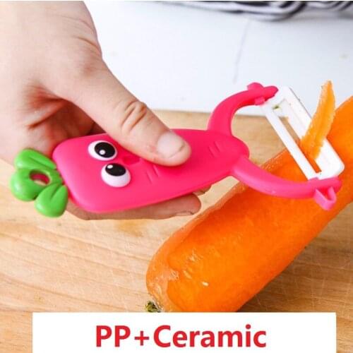 1Pcs PP+Ceramic Kitchen Radish Shape Ceramic Peeling Knife Fruit Knife Apple Slicer Fruit Peeler Fruit Vegetable Tool 13.7*7.5cm