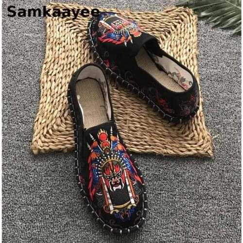 Size 36-45 Mens Casual Shoes Spring Autumn Male Embroidered Sneakers Chinese Style Loafers Flats Hombre Zapatillas Chaussures 40