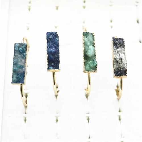 Natural Stone Bracelet Gold Metal Wrapped Irregular Crystal Quartz Cuff Copper Bracelet Girls Girls Jewelry Luxury Jewlery