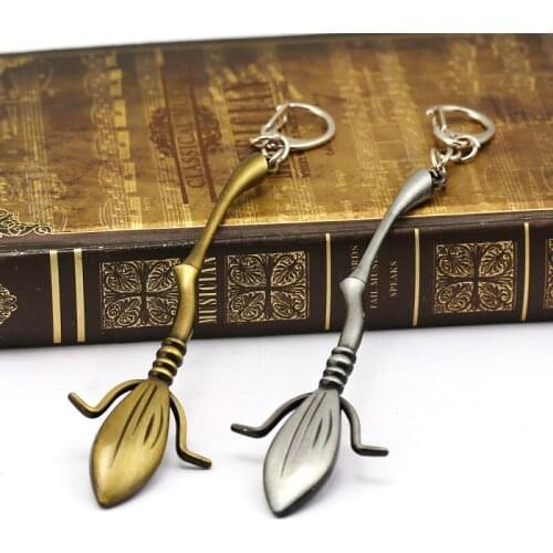 New Design 3D Handmade Zinc Alloy Spear keychain Lance Keyring Movie Potter Besom Llavero Weapon Accessory Broomsticks Holder