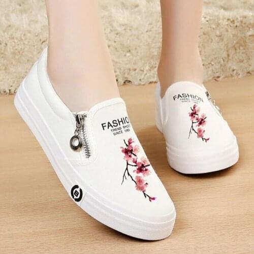 Spring Graffiti Canvas Shoes Women Zipper Decoration Flowers White Sneakers Women Casual Slip On Flat With Ladies Shoes