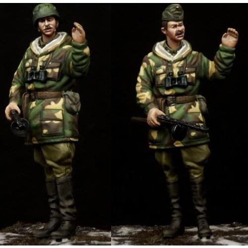 1/35 Hungarian Airborne Assault NCO WW II, Two heads, Resin Model Soldier GK, military theme, Unassembled and unpainted kit