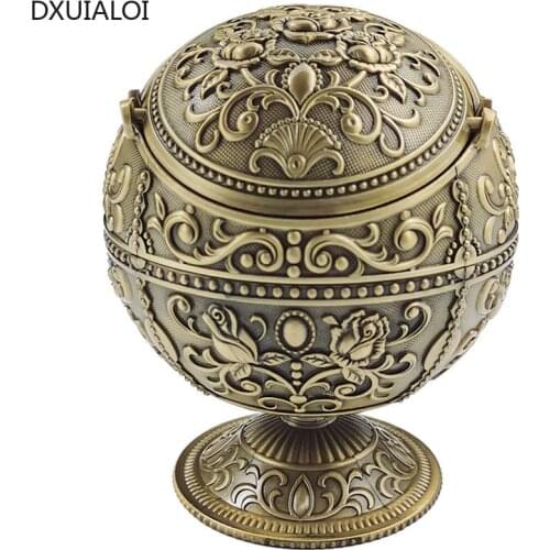 European-style creative personality metal globe with lid ashtray anti fly ash living room desktop decoration home decoration