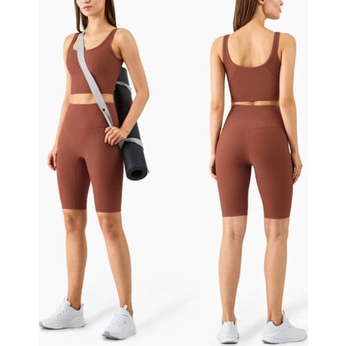 Summer New Thread Sports Set Women Comfortable Yoga Vest With Pad +High Waist No T Line Yoga Shorts Women Running Training Set