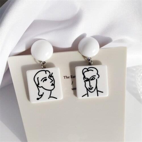 Fashion Earrings Resin Stud Women Acrylic Asymmetric Abstract Face Stud Earrings Extremely Brief Geometric White Resin Earrings