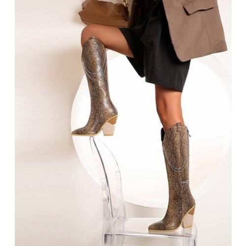 2021 European and American Fashion Pointy Wedge Boots Metal Decorative Sexy Womens Heels H-14