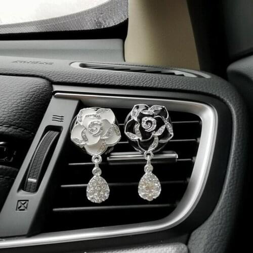 Cute Diamond flower Car Perfume Air Freshener Rhinestone Car Air Vent Clip Cute Auto Accessories Interior Woman Aromatherapy