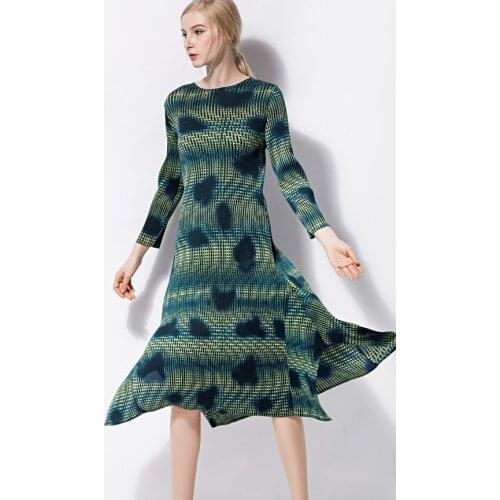 HOT SELLING Miyake Geometric Print dress WRIST round collar fold dress fashion IN STOCK